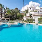 Gbh - Casa Golden By Roomservices Apartmán